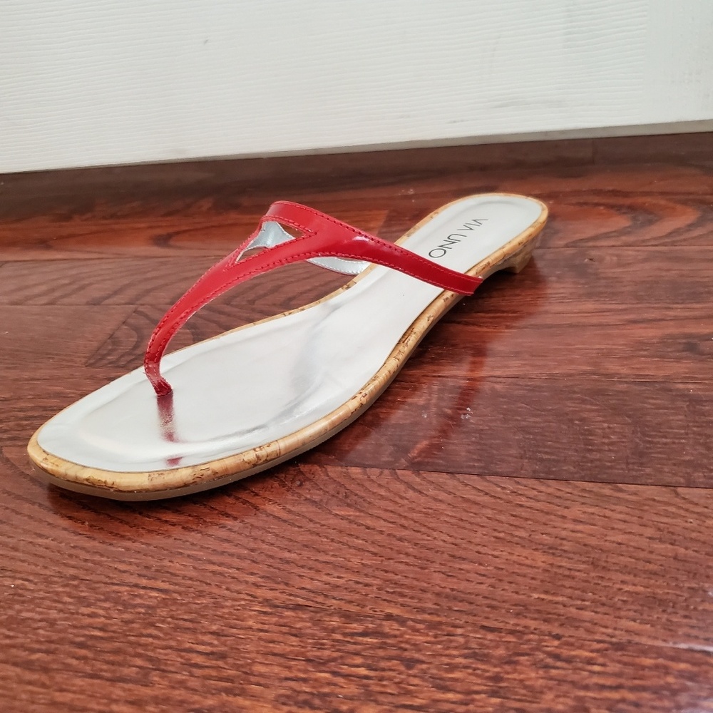 Via uno sandals